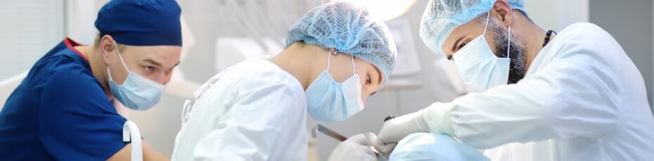 can an emergency dentist perform tooth extraction